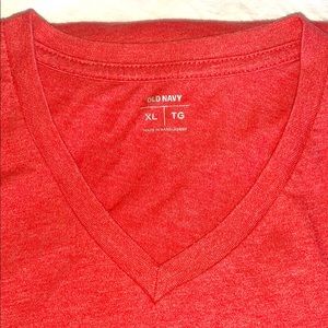 Men’s Old Navy v-neck t-shirt.